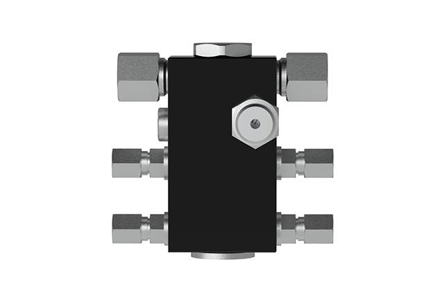 Grease suction and discharge device